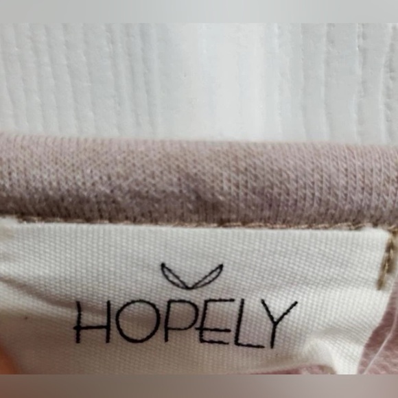 Women’s Pink With A Cameo Star Shirt Medium - Picture 4 of 4